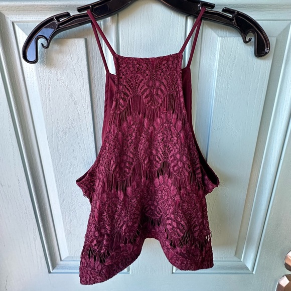 Maroon Lace Tank Top - Picture 3 of 3